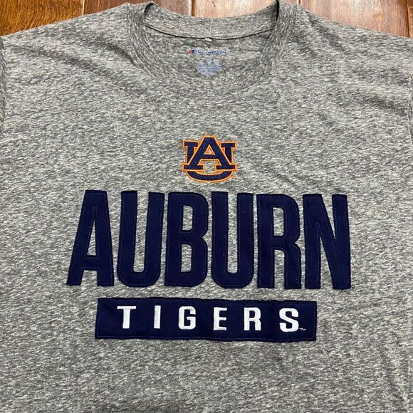 Champion NCAA Auburn Tigers Embroidered T-Shirt Grey Navy NWT Men's Size Large - Picture 2 of 8